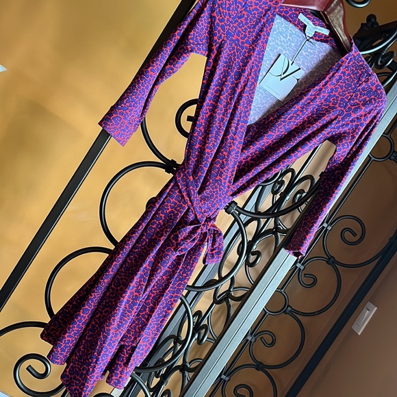 DIANE VON FURSTENBERG Wrap Dress - Picture 2 of 8